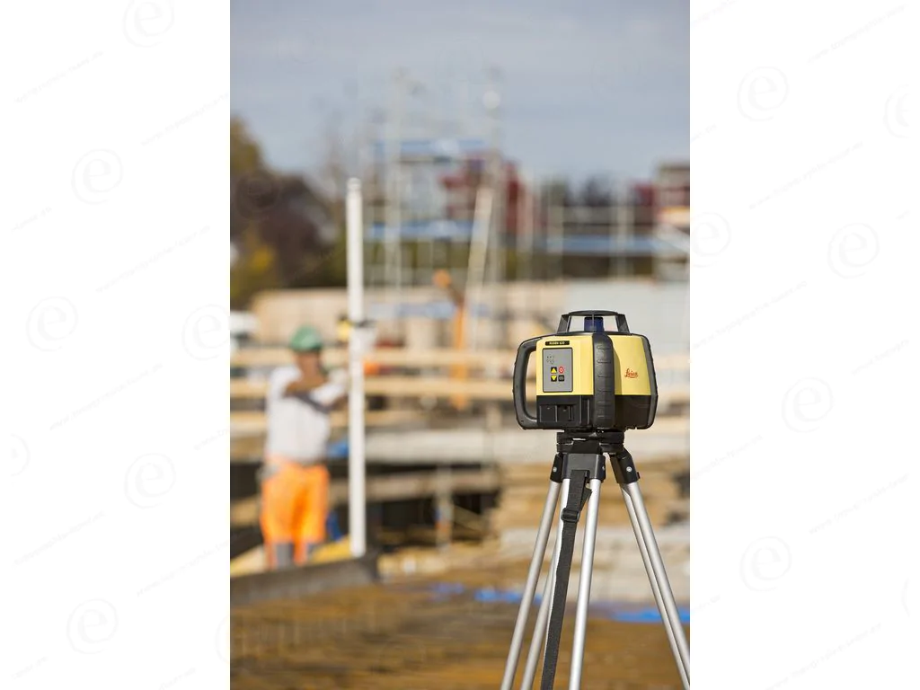 Laser de chantier LEICA Rugby 620 avec cellule digital Rod Eye 160