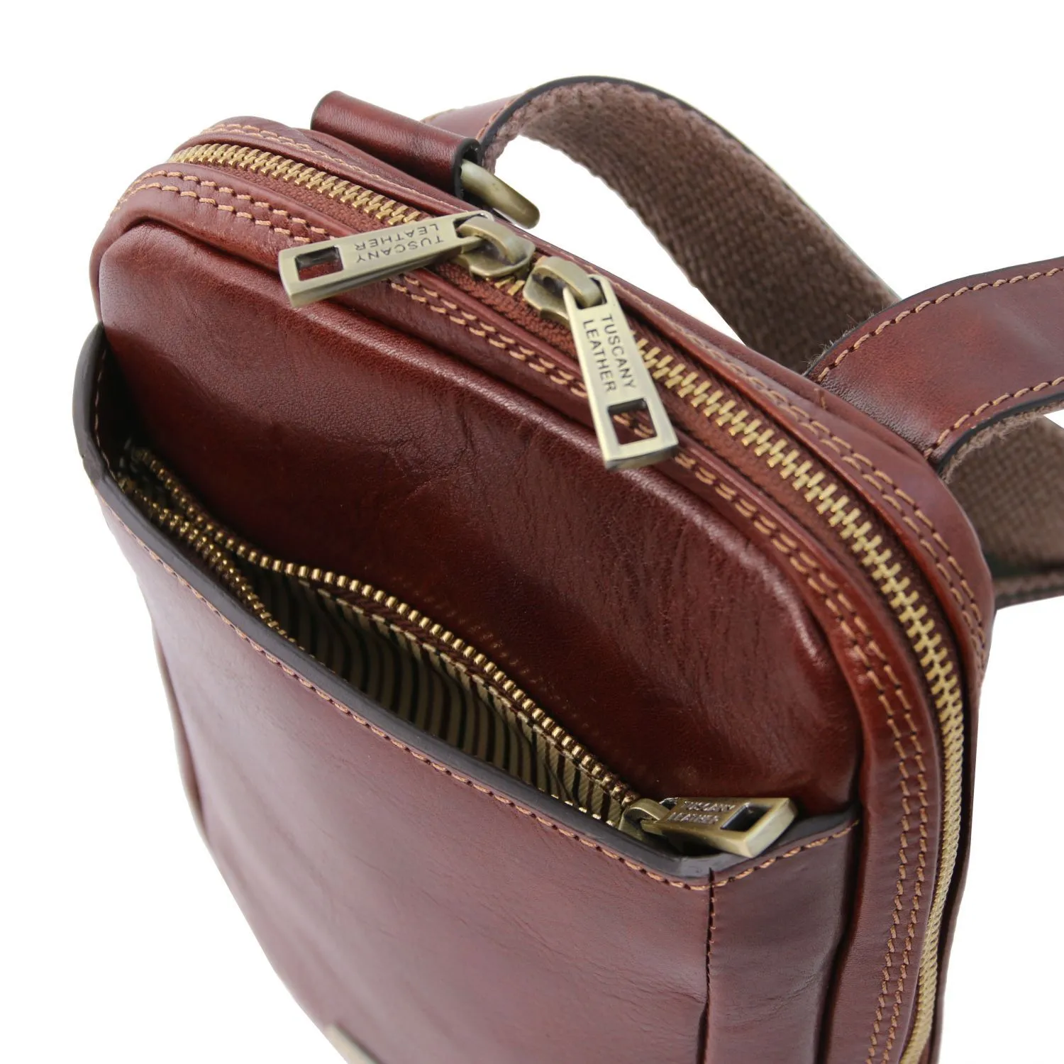 Mark Sac Bandoulière en Cuir Marron Foncé TL141914